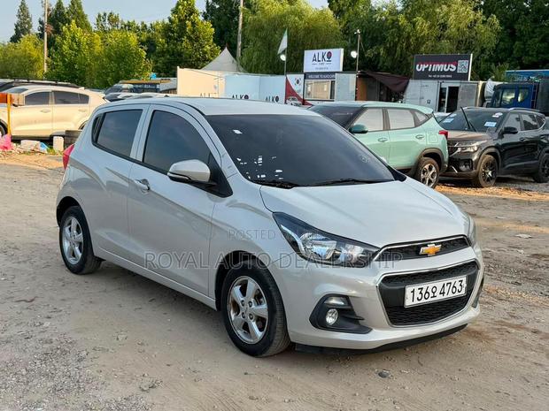 Chevrolet Spark 2016 Green