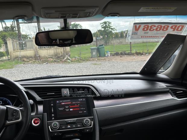 Honda Civic EX-L Sedan 2019 White