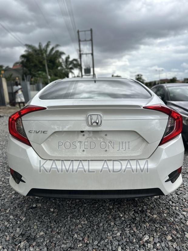 Honda Civic EX-L Sedan 2019 White
