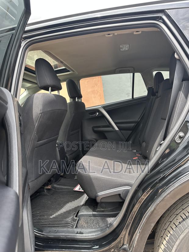 Toyota RAV4 XLE 4dr SUV AWD (2.5L 4cyl 6A) 2018 Black