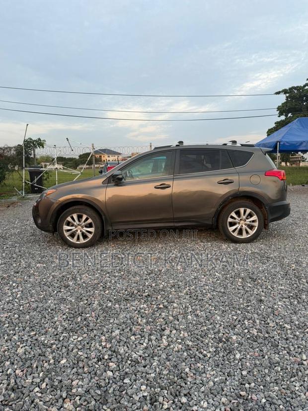 Toyota RAV4 Limited AWD (2.5L 4cyl 6A) 2013 Gray