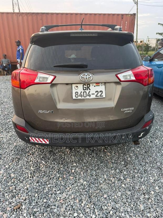 Toyota RAV4 Limited AWD (2.5L 4cyl 6A) 2013 Gray