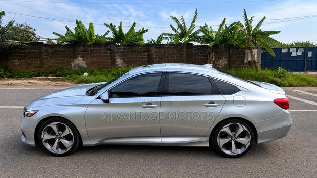 Honda Accord 2019 Silver