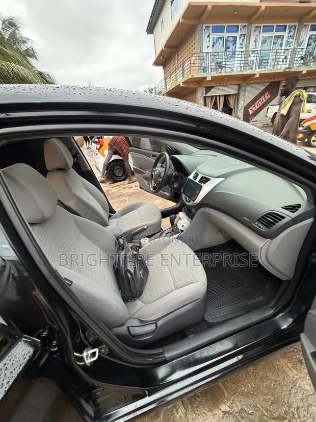 Hyundai Accent SE Sedan 2016 Black