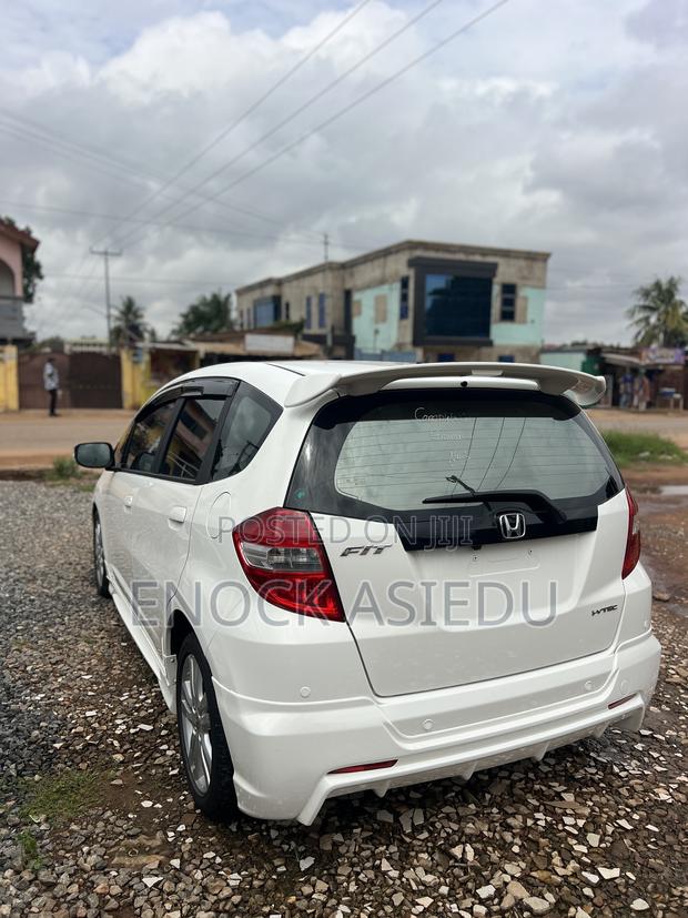 Honda Fit 5D Sport 2013 White