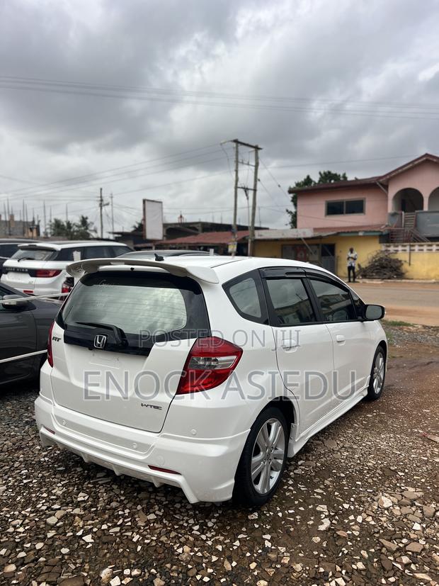 Honda Fit 5D Sport 2013 White