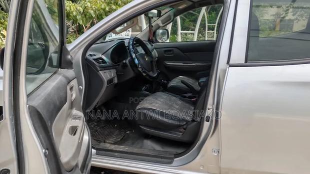 Mitsubishi L200 2018 Silver