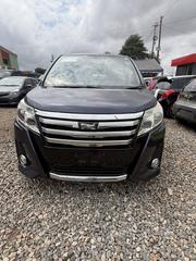 Toyota Noah 2.0 AWD (8 Seater) 2014 Gray for sale