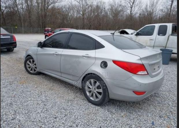 Hyundai Accent SE Sedan 2016 Silver