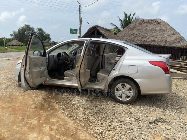 Nissan Sunny 2020 Gray