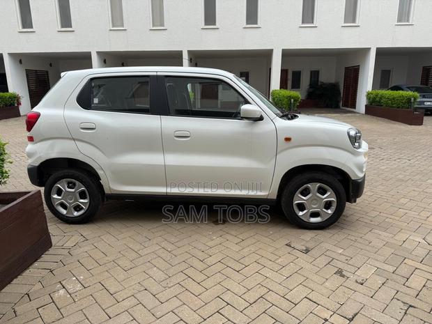 Suzuki S-Presso 2025 White