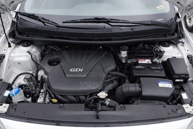 Hyundai Accent SE Sedan 2016 Silver