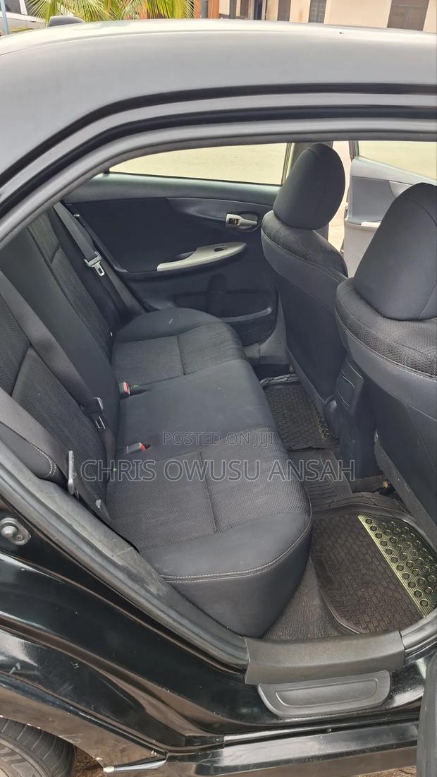 Toyota Corolla 2013 Black