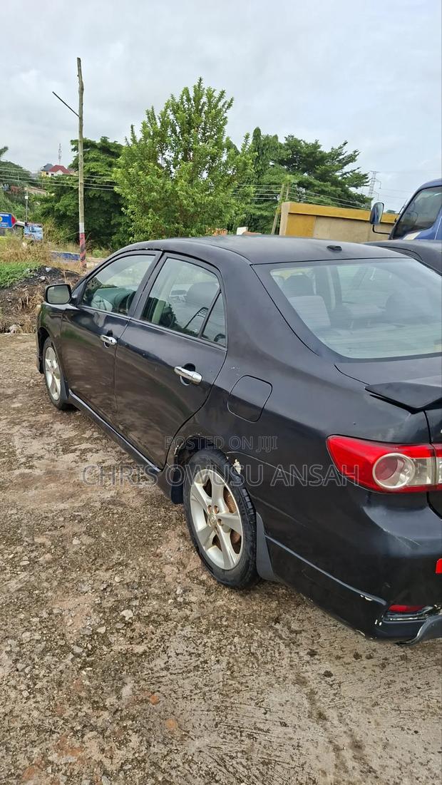 Toyota Corolla 2013 Black