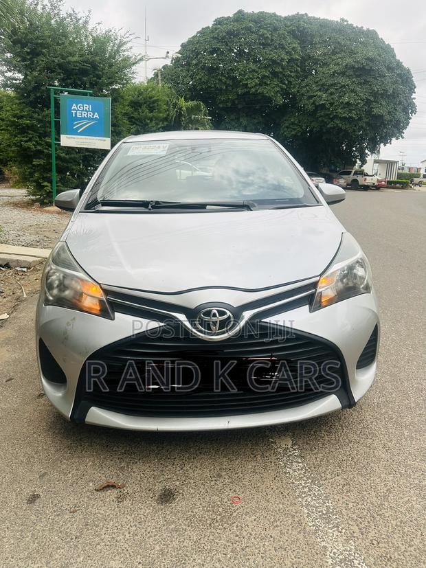 Toyota Yaris SE Hatchback 5dr 2017 Silver