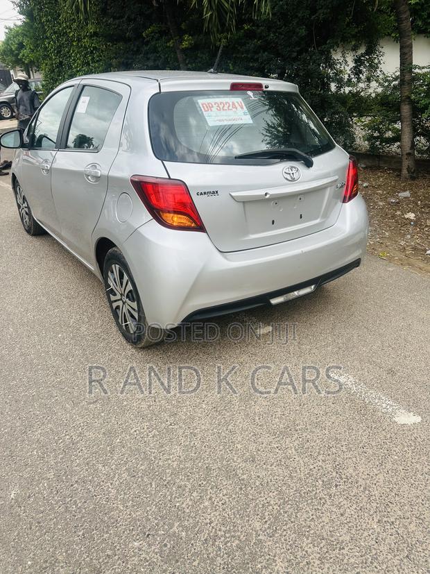 Toyota Yaris SE Hatchback 5dr 2017 Silver