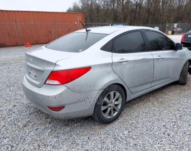 Hyundai Accent SE Sedan 2016 Silver