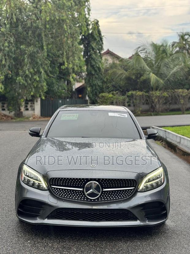 Mercedes-Benz C300 2020 Gray