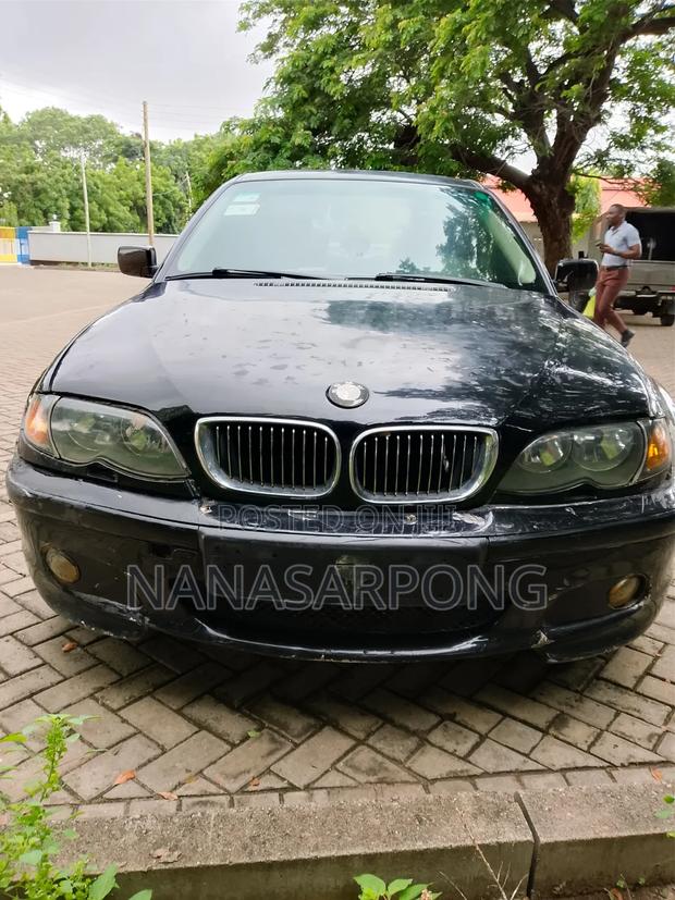 BMW 320i 2001 Black