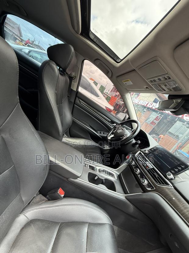 Honda Accord 2019 Silver