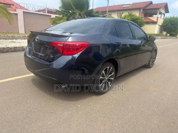 Toyota Corolla 2017 Blue