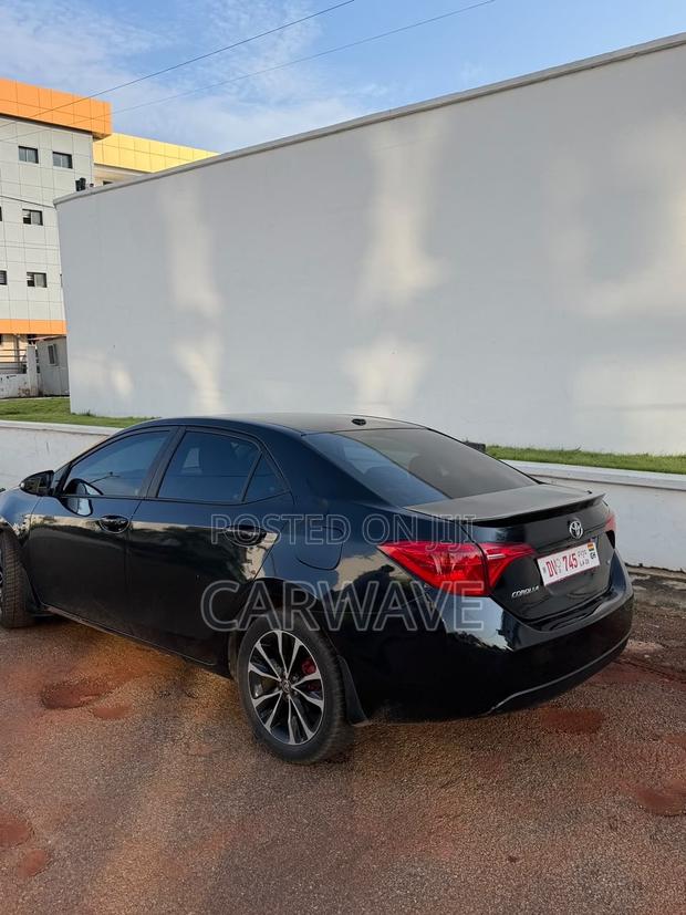 Toyota Corolla SE 4dr Sedan (1.8L 4cyl CVT) 2017 Black