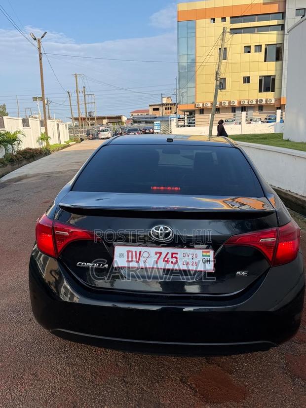 Toyota Corolla SE 4dr Sedan (1.8L 4cyl CVT) 2017 Black