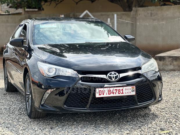 Toyota Camry 2017 Black
