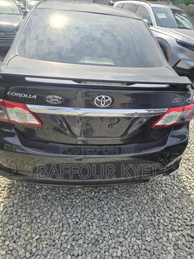 Toyota Corolla S 4dr Sedan (1.8L 4cyl 4A) 2013 Black