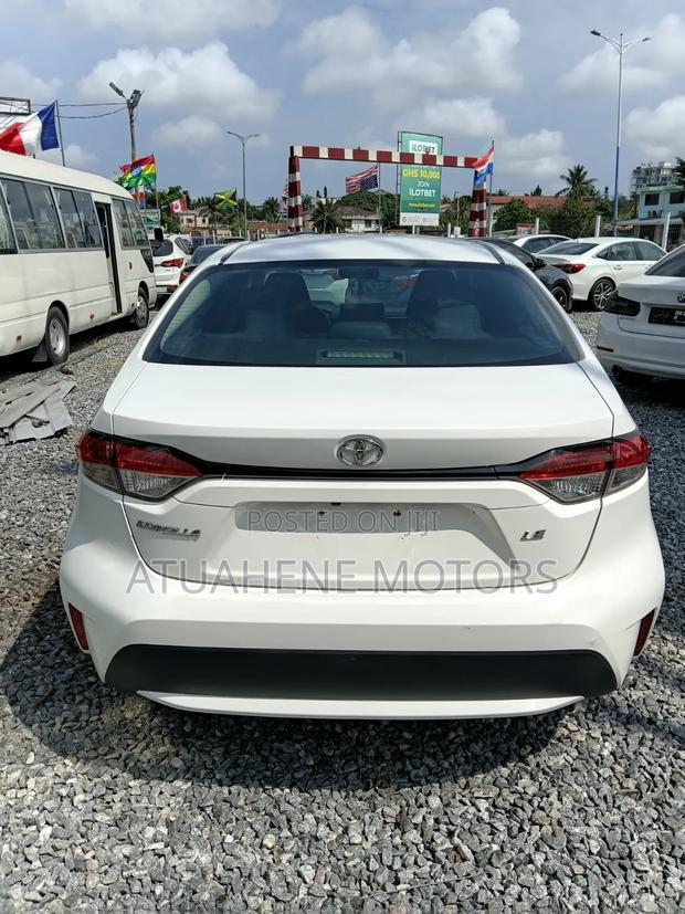 Toyota Corolla 2020 White