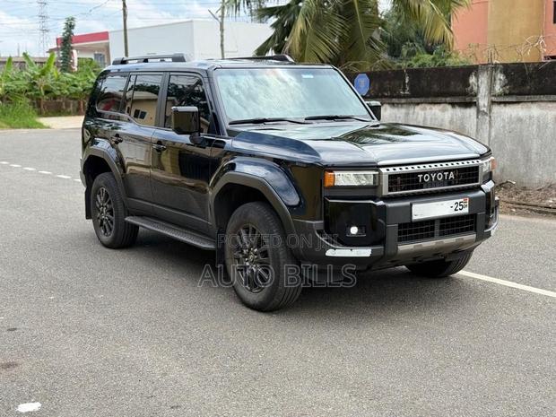 Toyota Land Cruiser Prado 2.8 2025 Black