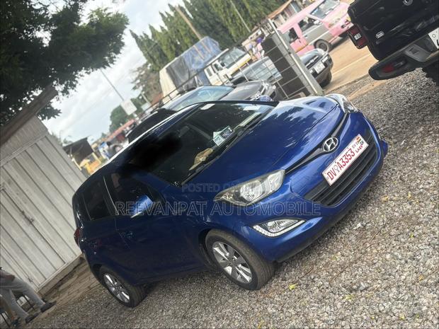 Hyundai i20 2014 Blue