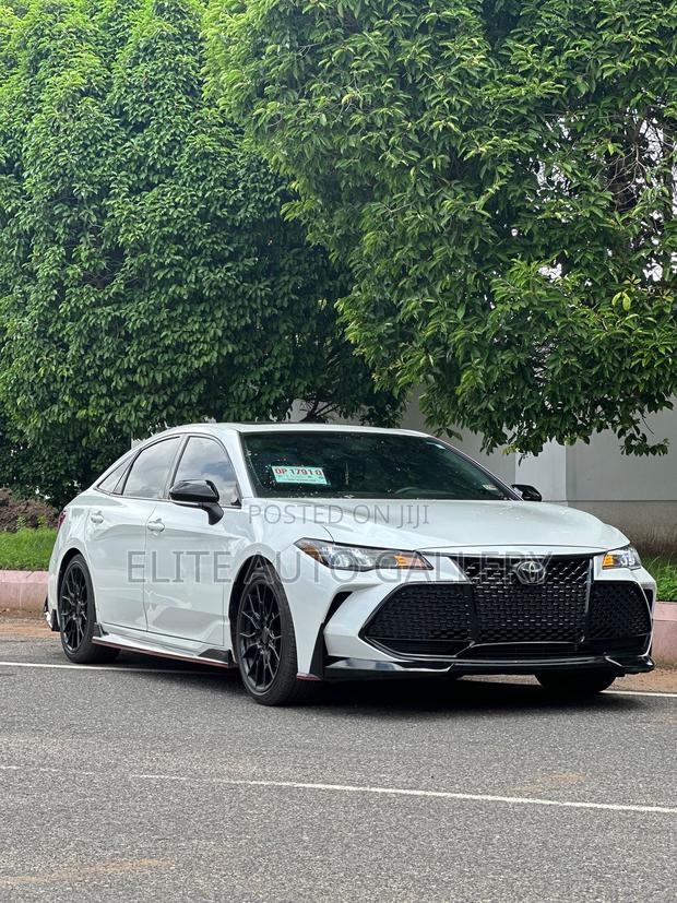 Toyota Avalon TRD 2020 White