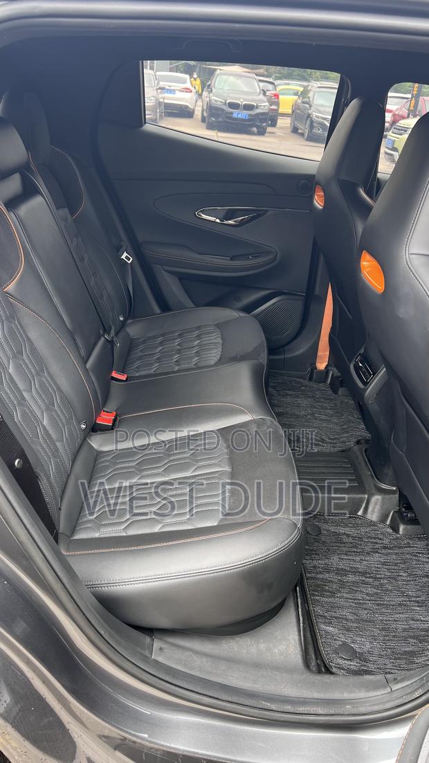 Changan UNI-T 1.5 FWD 2022 Gray