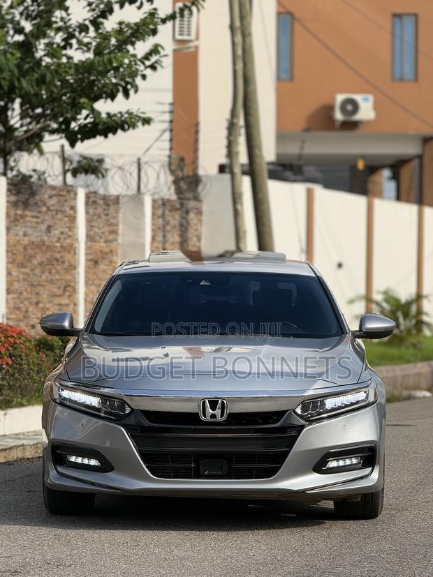 Honda Accord Touring 2.0T 2020 Silver