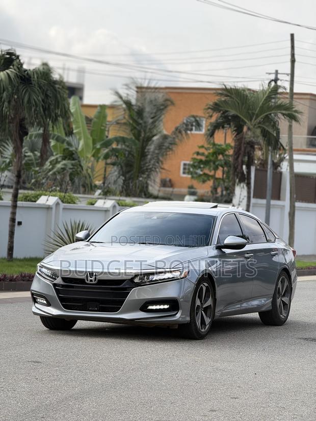 Honda Accord Touring 2.0T 2020 Silver