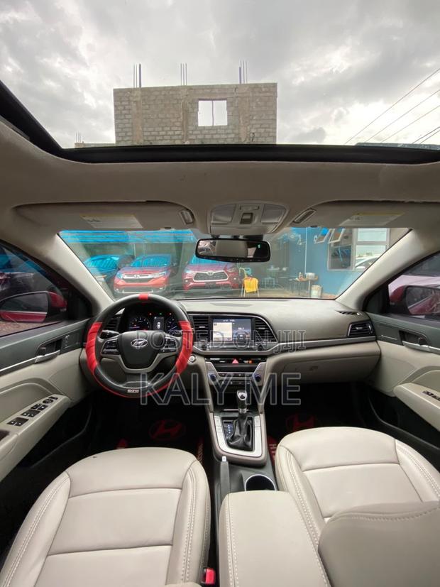 Hyundai Elantra 2017 Red