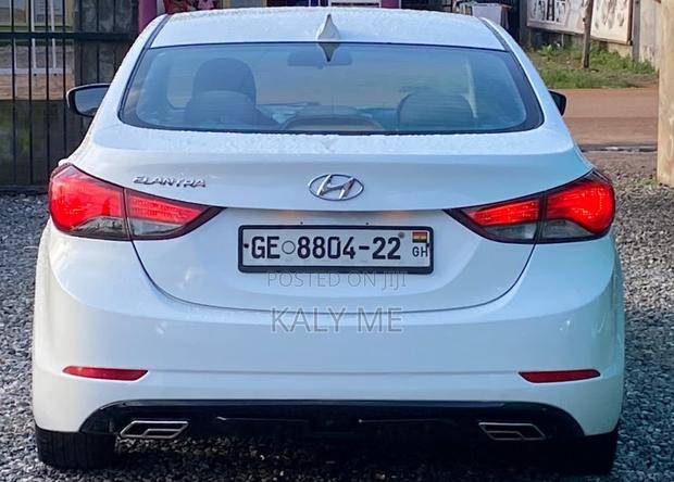 Hyundai Elantra 2016 White