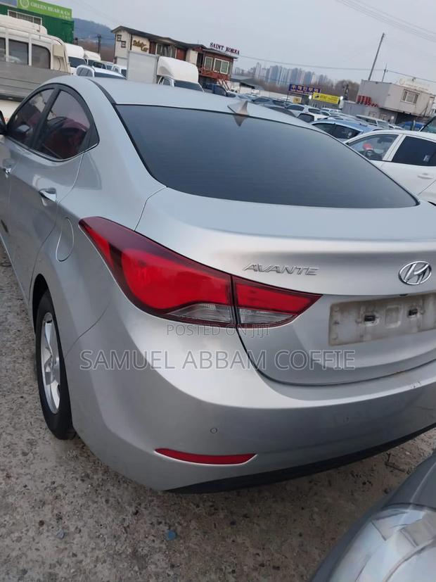 Hyundai Avante 2014 Silver
