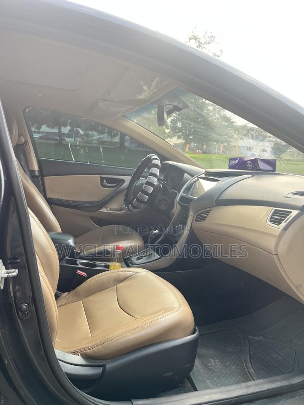 Hyundai Elantra GLS Sedan FWD (1.8L 4cyl 6A) 2013 Black