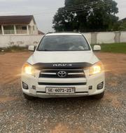 Toyota RAV4 2010 White for sale