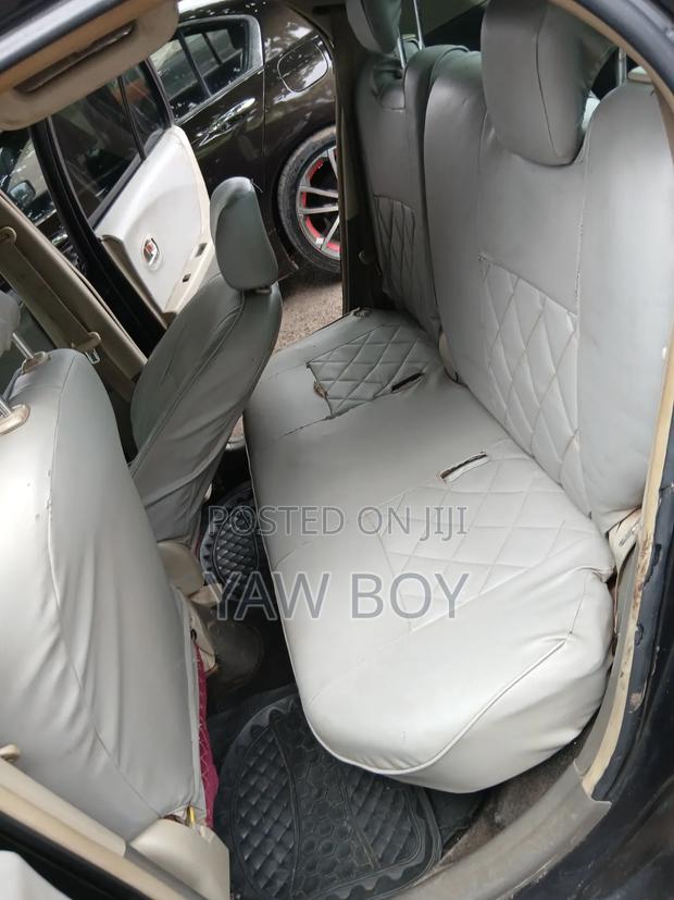 Toyota Vitz 2010 Black