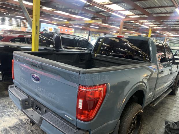 Ford F-150 2023 Blue