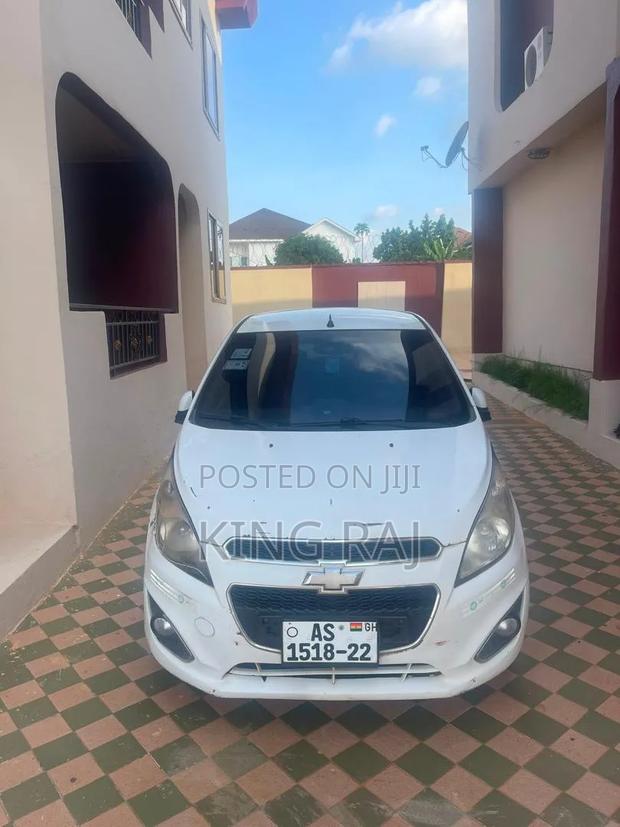 Chevrolet Spark 2012 White