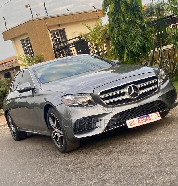 Mercedes-Benz E300 4Matic AWD Sedan (2.0L 4cyl 9A) 2017 Gray