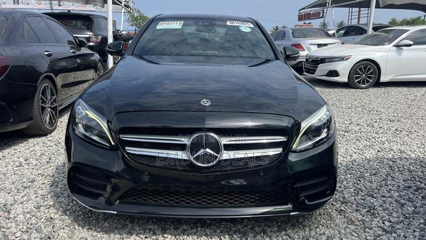 Mercedes-Benz C300 2020 Black