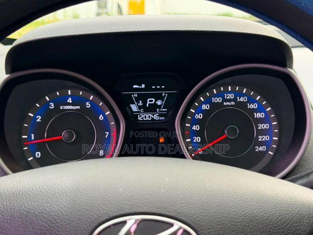 Hyundai Avante 2015 Gray