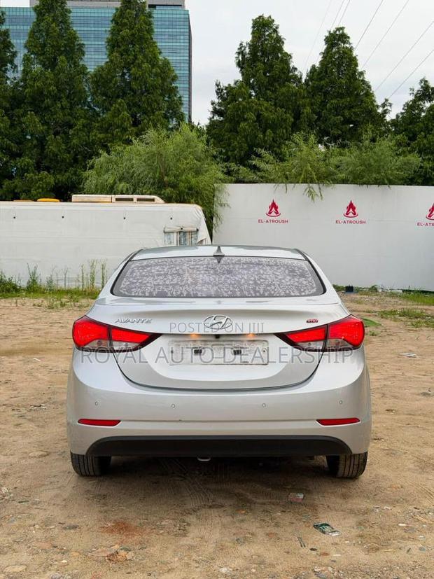 Hyundai Avante 2015 Gray