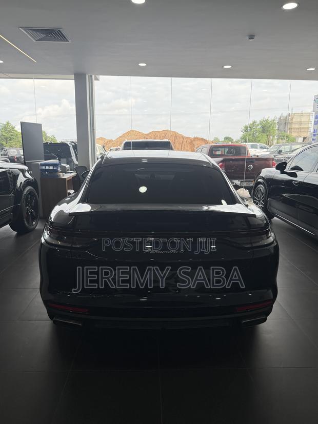 Porsche Panamera 2022 Blue