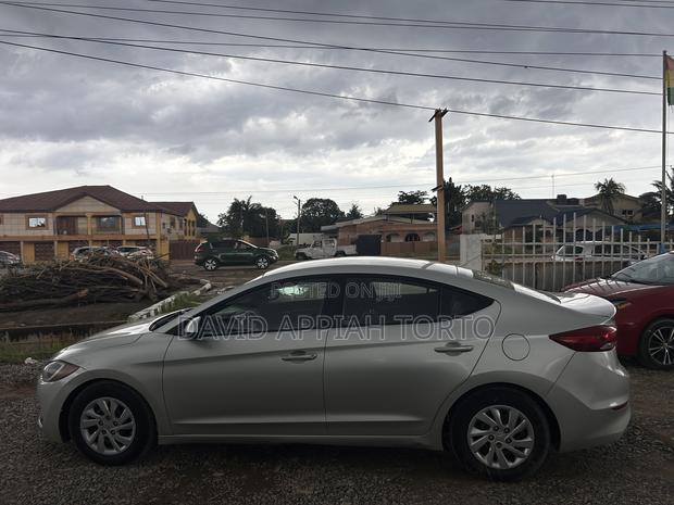 Hyundai Elantra SE 2018 Silver